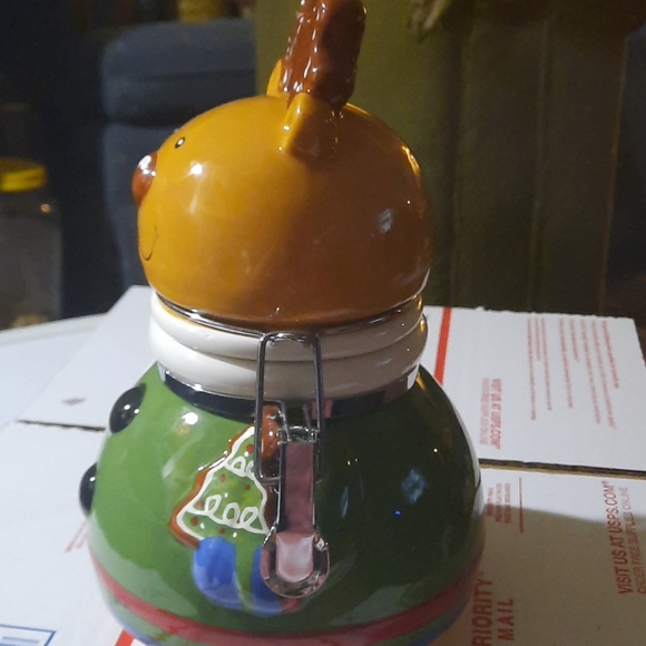 RUDOLPH  CHRISTMAS COOKIES 🍪 CANISTER - Picture 4 of 9